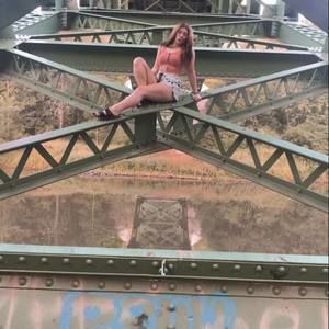 Meet your Posher, Sierra